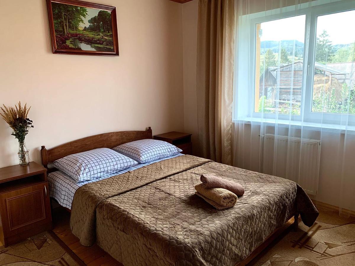 Hotel Ніч Над Карпатами Slawske Exterior foto