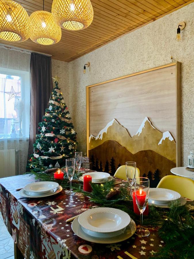 Hotel Ніч Над Карпатами Slawske Exterior foto