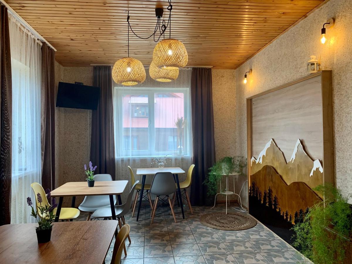 Hotel Ніч Над Карпатами Slawske Exterior foto