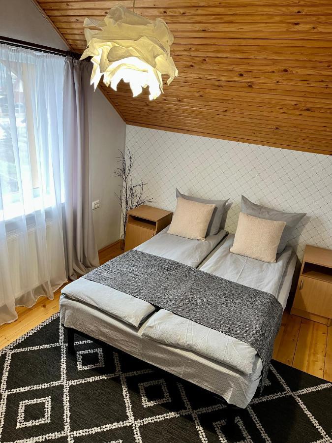 Hotel Ніч Над Карпатами Slawske Exterior foto